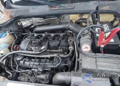 2012 Volkswagen Beetle 2.0T Turbo из США, поврежденный, VIN 3VWVA7AT3CM608873